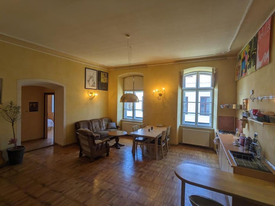 Boheme Central Apartment Timisoara Esterno foto